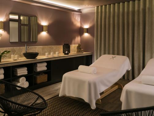 Spa Diane Barrière Le Royal 2