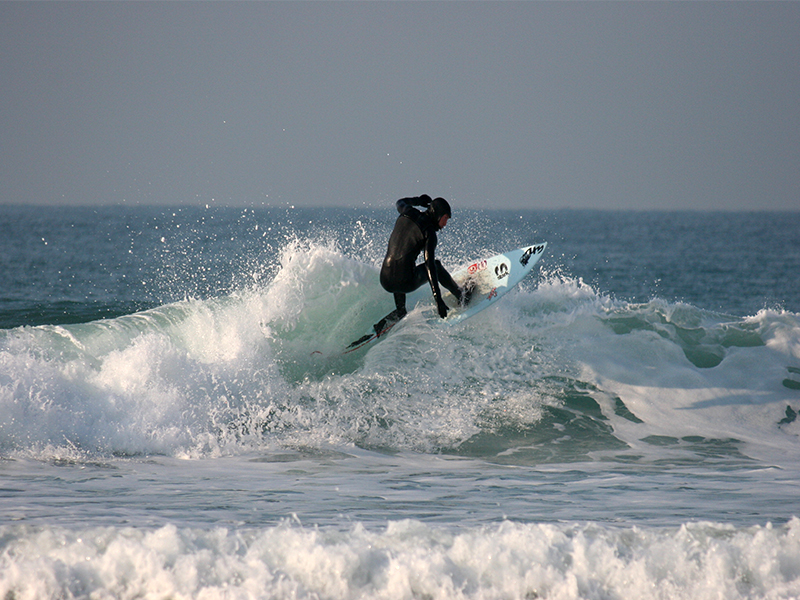 Surf à trouville sur mer - ©© North Shore Surf à trouville sur mer - ©© North Shore