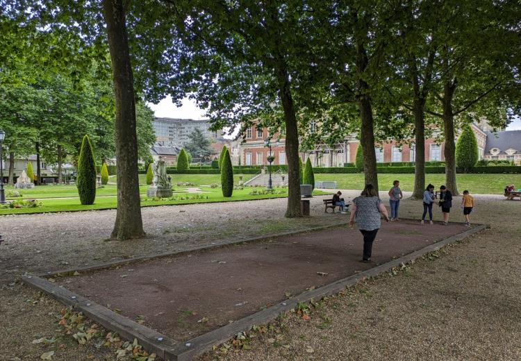 Terrain Petanque Jardin Public Lisieux
