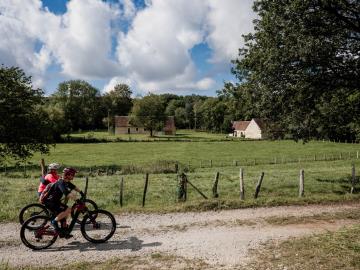 Tour_des_collines_du_Perche_a_VTT__Saint-Mard-de-Reno_-_Thomas_Le_Floc_H-Thomas_Le_Floc_H-25970-1600px