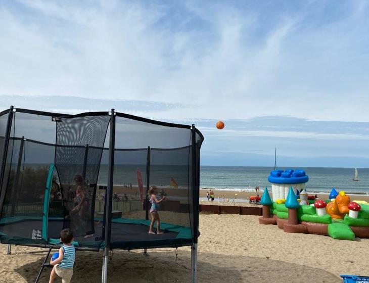 Trampoline et structure