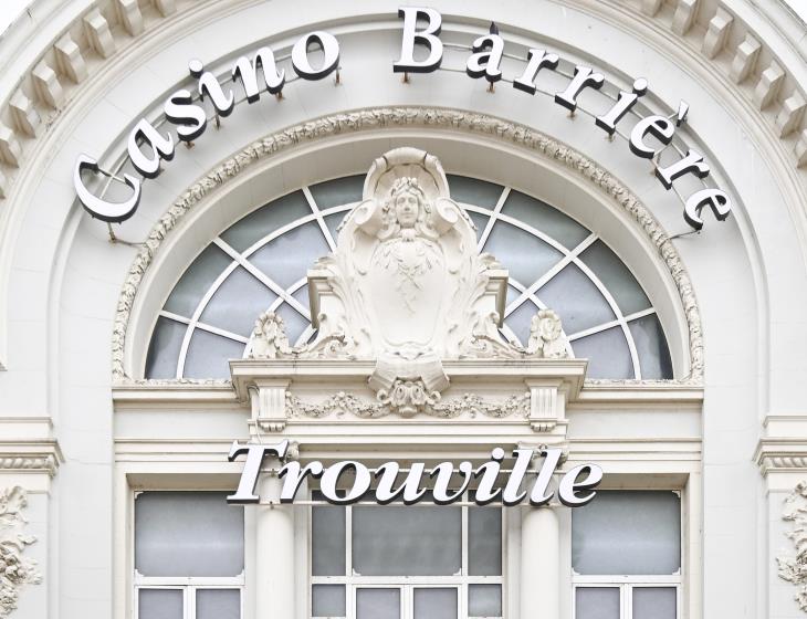 Trouville-Casino Trouville-façade-4