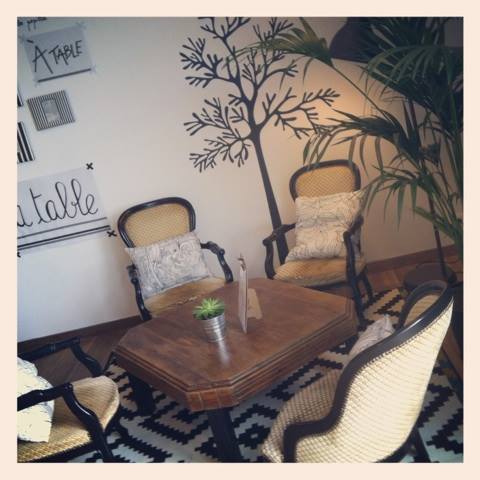 a_table_restaurant_pont-l_eveque_4_ a_table_restaurant_pont-l_eveque_4_