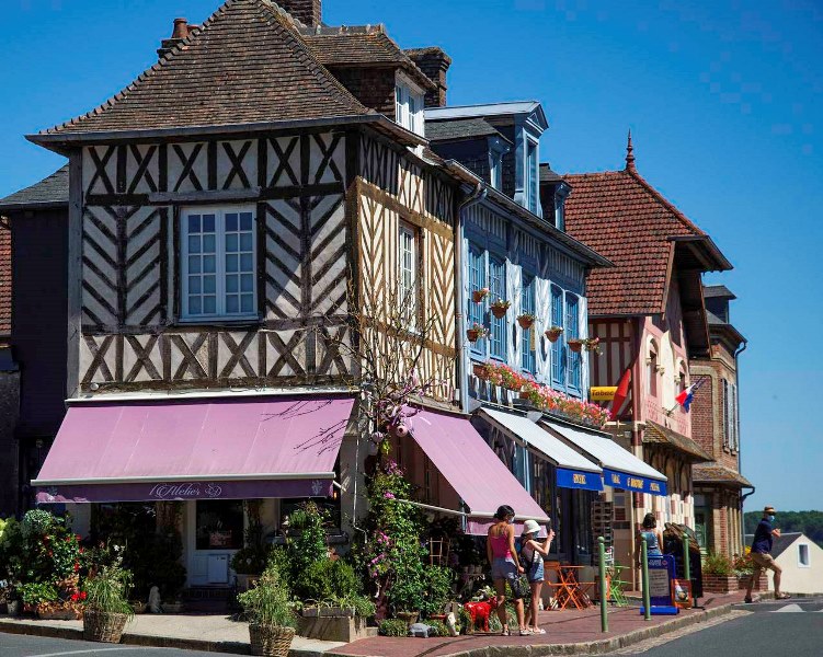 Beaumont en Auge la belle colline Calvados Tourisme