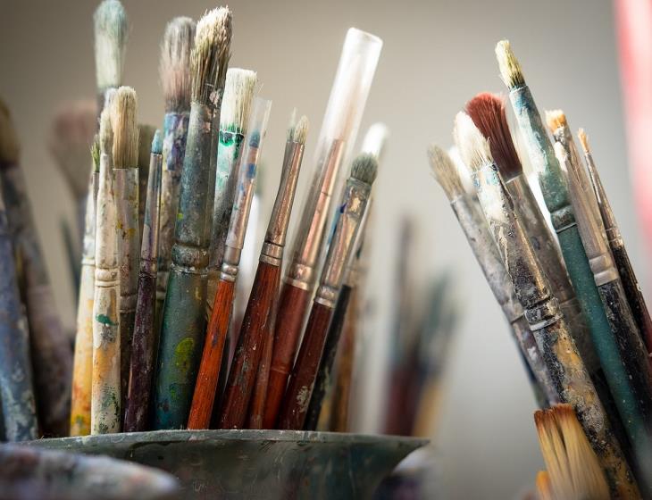 brushes-4226688_1280