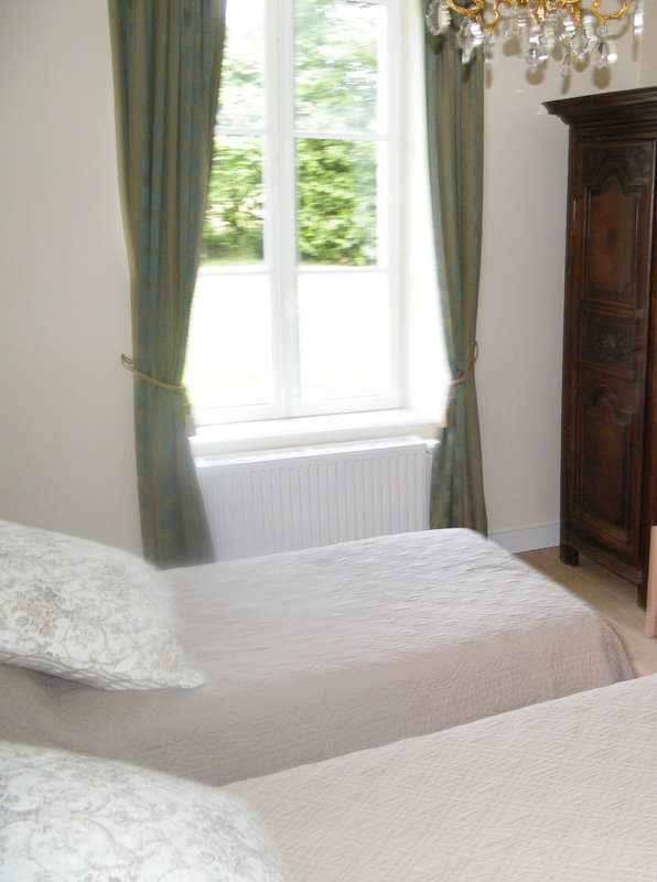 chateau Damigny chambre 2 - ©Chateau Damigny chateau Damigny chambre 2 - ©Chateau Damigny