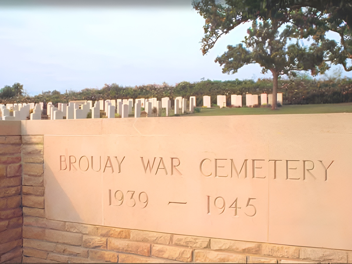 Cimetière militaire britannique, Brouay - ©Calvados Tourisme Cimetière militaire britannique, Brouay - ©Calvados Tourisme