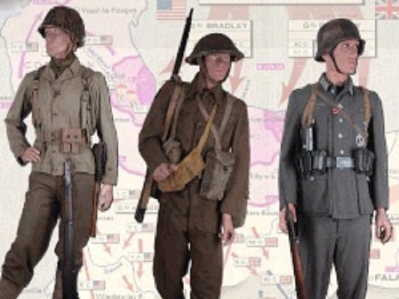 exposition sur les uniformes des soldats - ©Association Tilly44 exposition sur les uniformes des soldats - ©Association Tilly44