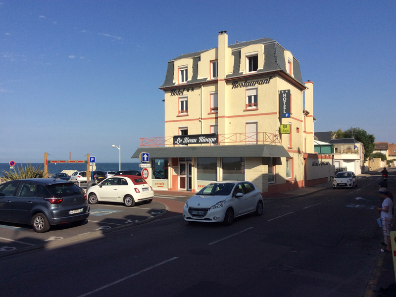 Le Beau Rivage Hôtel-Restaurant Le Beau Rivage à Luc-sur-Mer en Normandie - Tourisme