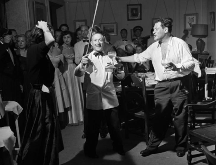 Robert Capa-Deauville, Joseph Kessel et Serge Elzon, aout 1951