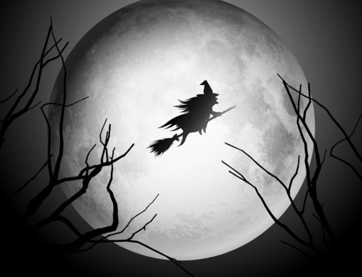 halloween-fond-silhouette-sorciere-qui-vole-dans-ciel-nocturne-1048-3171