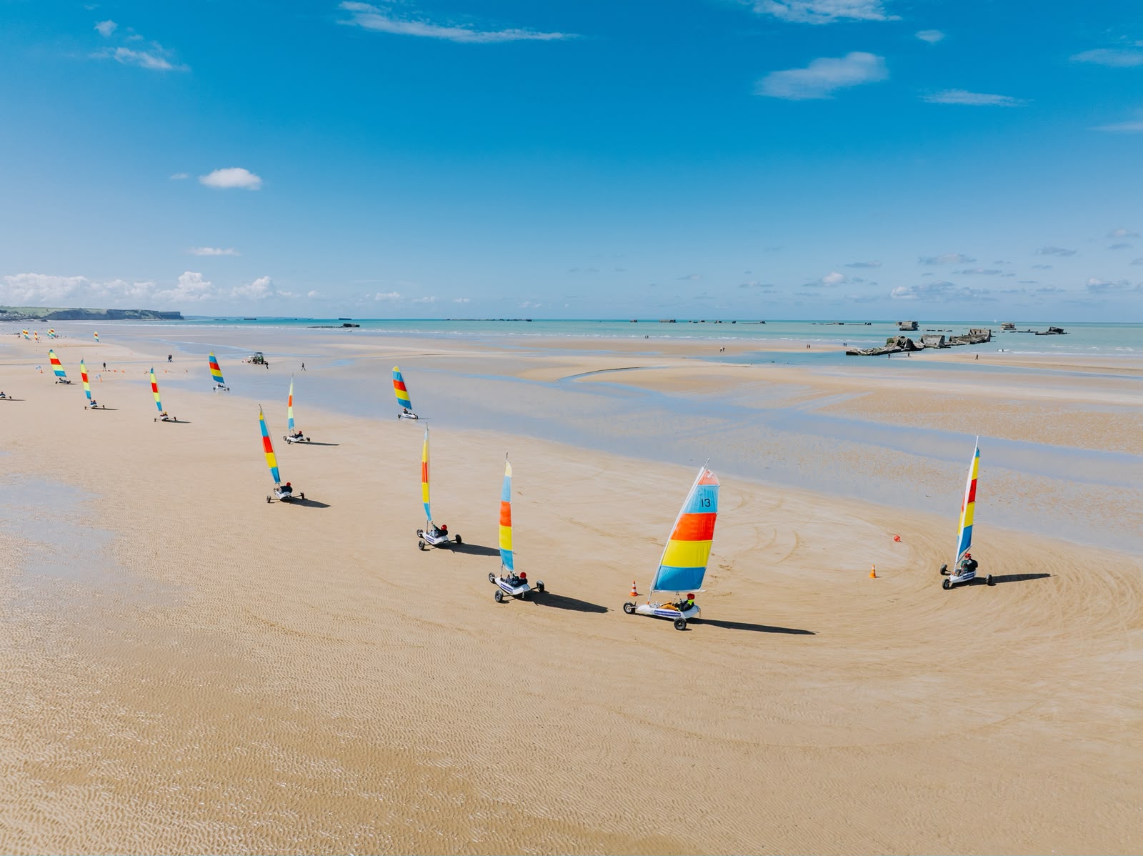 Char à voile sur la plage d'Asnelles avec le CLNA