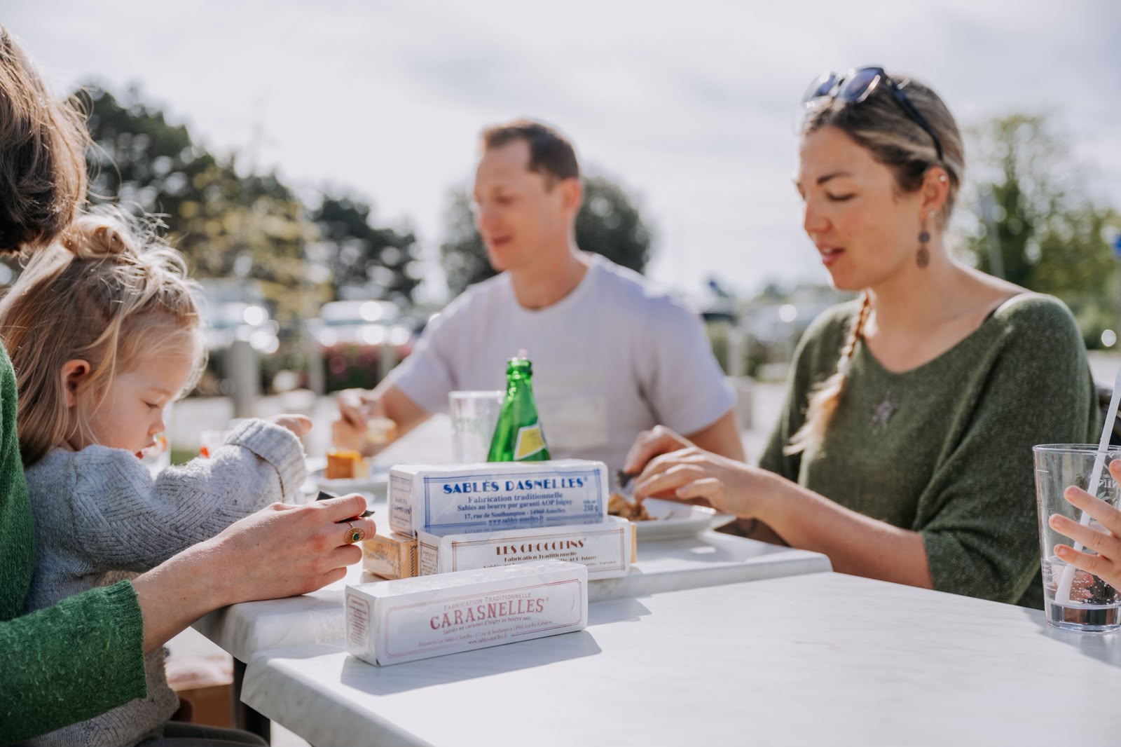 Pause gourmande en famille dans un restaurant de Gold Beach
