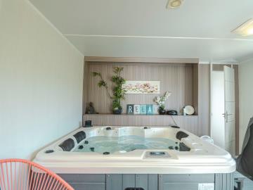 jacuzzi
