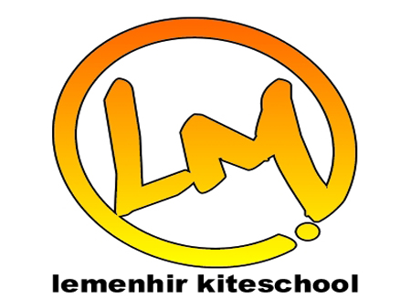 Le Menhir - école de kitesurf - ©Le Menhir Le Menhir - école de kitesurf - ©Le Menhir