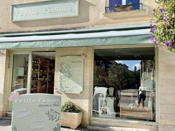 petite-pomme-vitrine