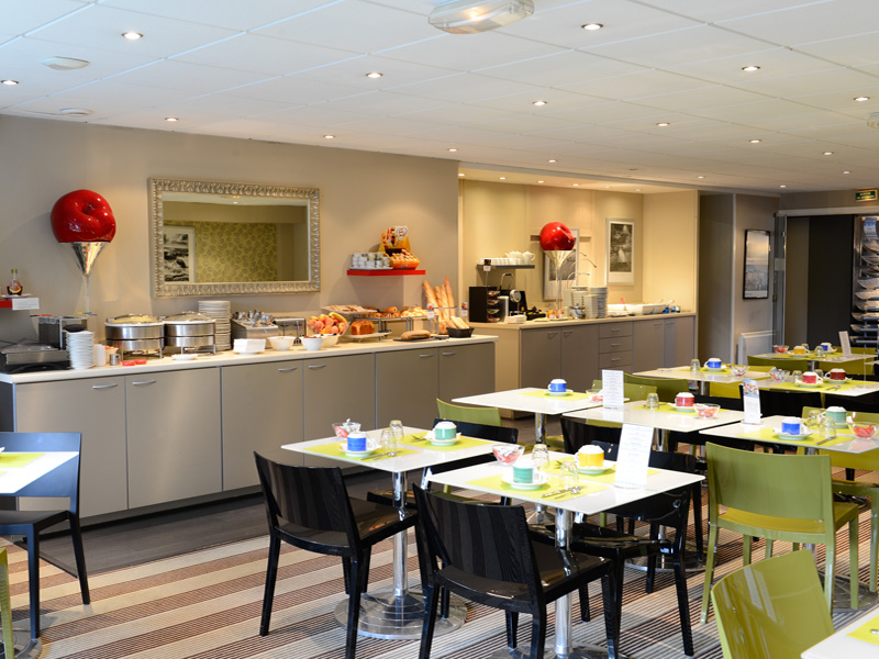 Hôtel Mercure Cabourg Hippodrome - Petit déjeuner - ©M. Desdoits Hôtel Mercure Cabourg Hippodrome - Petit déjeuner - ©M. Desdoits