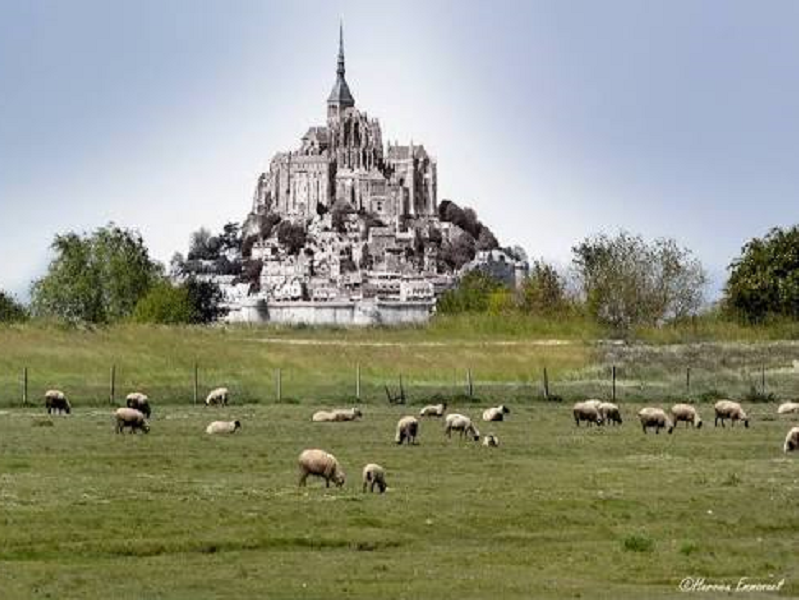 village du Mt St Michel