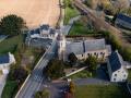 vue drone église et mairie de Condé-sur-Seulles