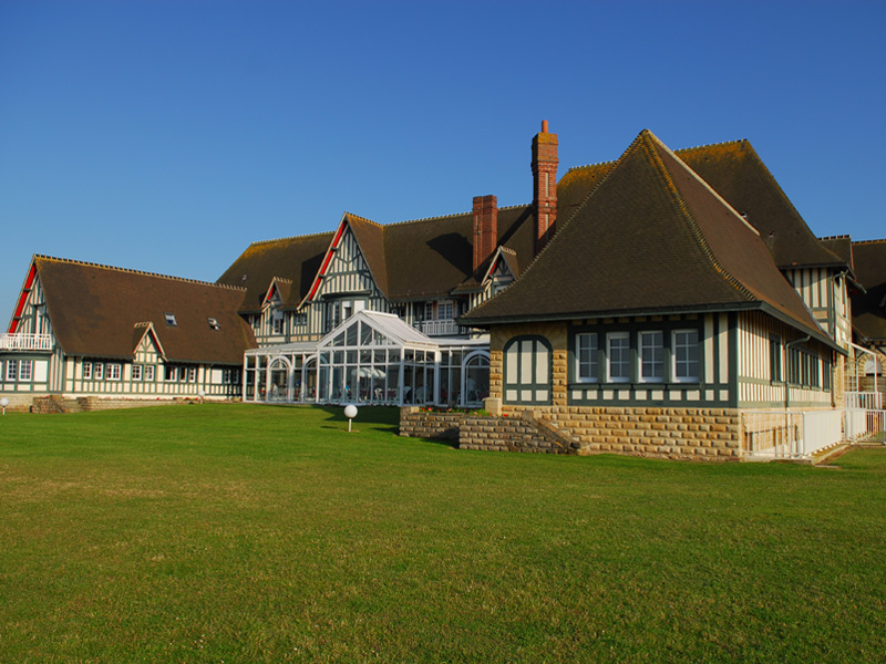 Vue extérieure Sweet Home Cabourg - ©Sweet Home Vue extérieure Sweet Home Cabourg - ©Sweet Home